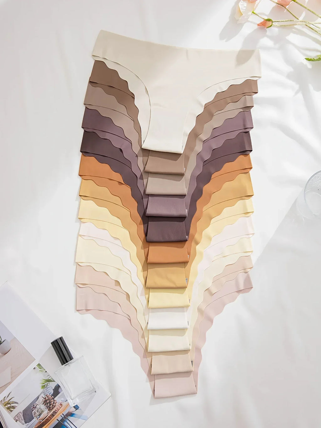 12pcs Solid Scallop Trim Seamless Low Waist Briefs, Soft & Comfy Stretchy Panties, Women's Lingerie & Underwear - Luvia