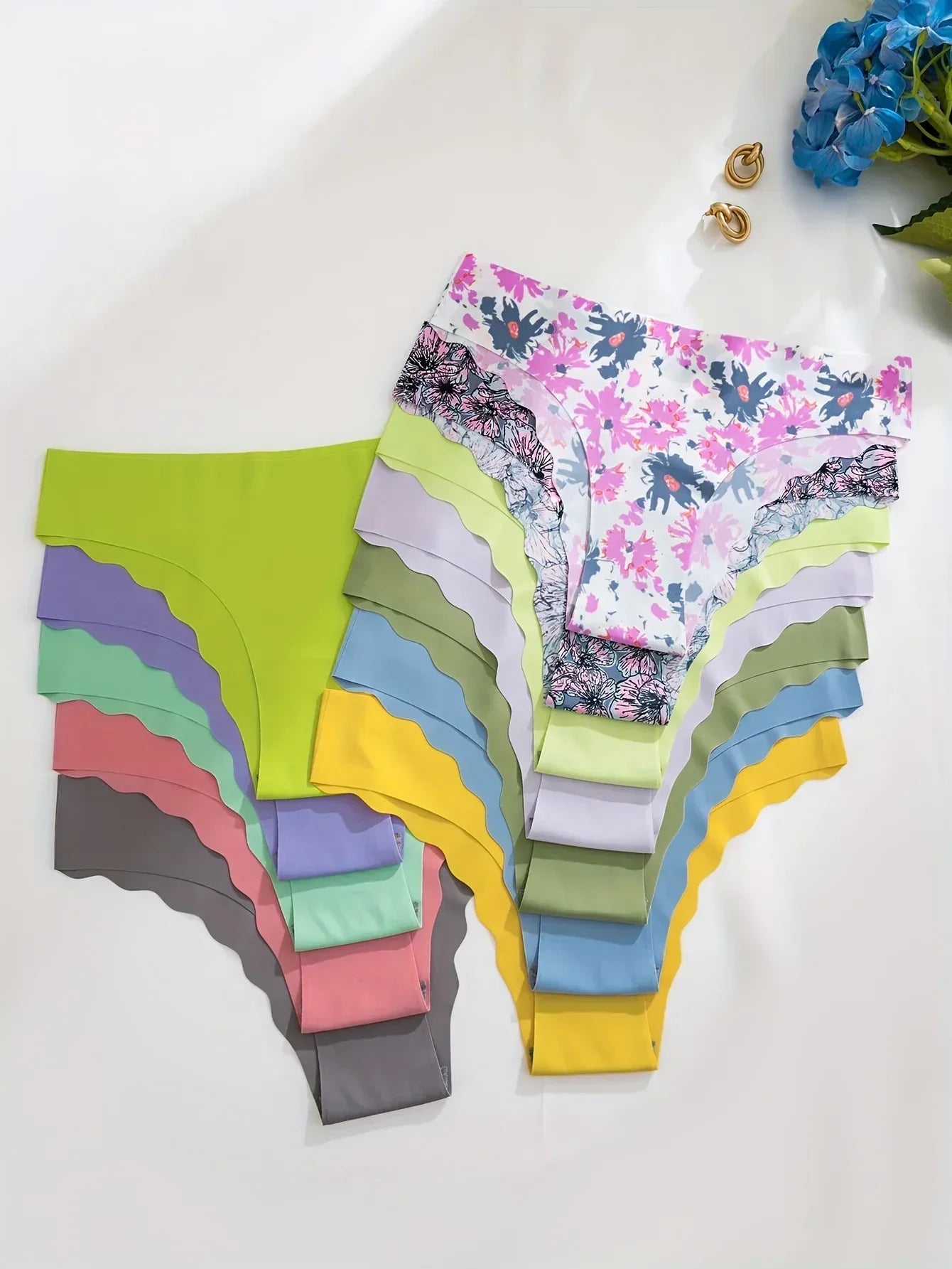 12pcs Solid Scallop Trim Seamless Low Waist Briefs, Soft & Comfy Stretchy Panties, Women's Lingerie & Underwear - Luvia