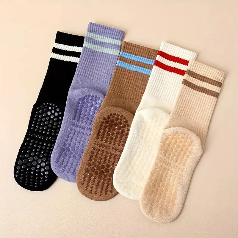 1 Pair Women's Yoga Socks with Silicone Grips Non Slip Fitness Socks for Pilates Dance and Workout Anti Slip Sports Socks - Luvia