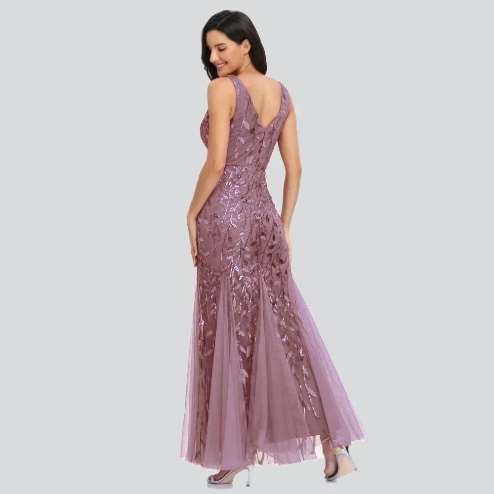 Women's Sleeveless Embroidered Beaded Fabric Evening Gown V Neck Elegant Mermaid Skirt Dress Formal Party Dress Catwalk Stage - Luvia