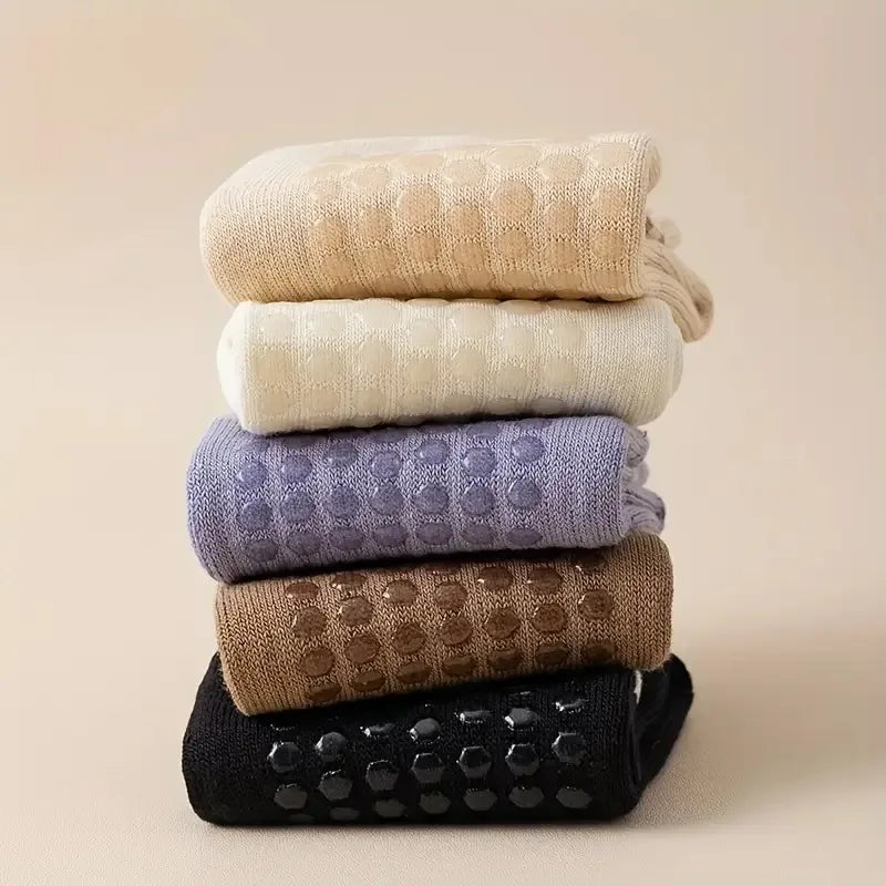 1 Pair Women's Yoga Socks with Silicone Grips Non Slip Fitness Socks for Pilates Dance and Workout Anti Slip Sports Socks - Luvia