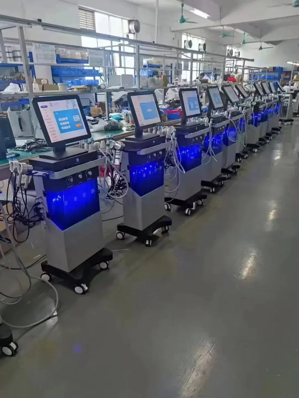 The latest 14-in-1 bubble oxygenation scrub facial beauty instrument, suitable for female beauty equipment - Luvia