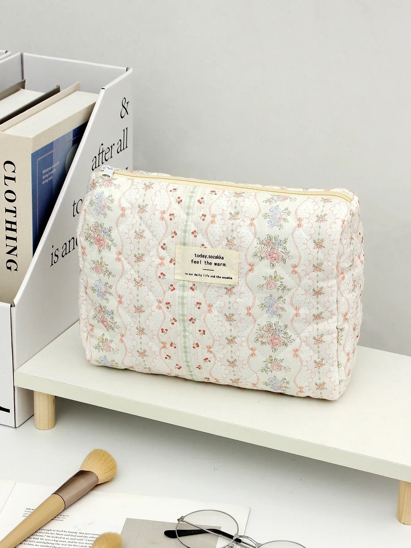 1pc/set floral quilted makeup bag, cute large capacity makeup bag, travel essential makeup bag, multifunctional makeup bag - Luvia